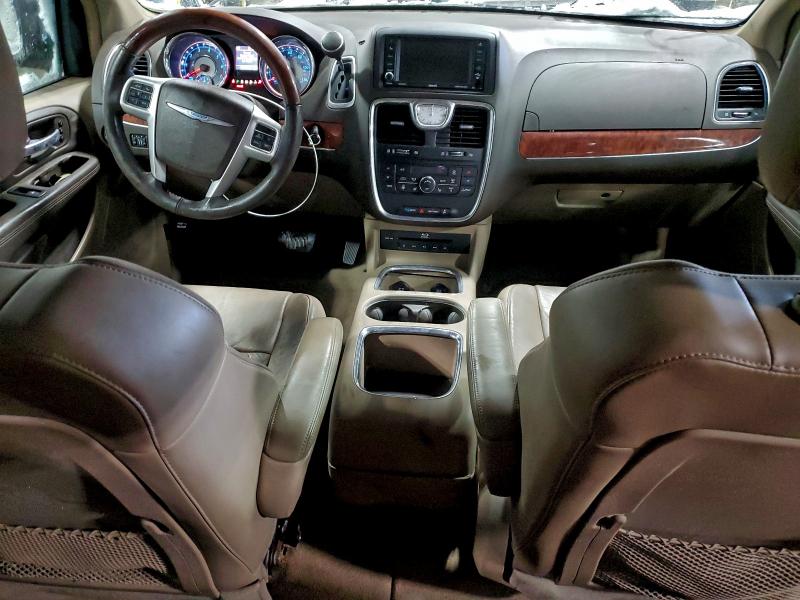 2014 CHRYSLER TOWN & COU #3304563465
