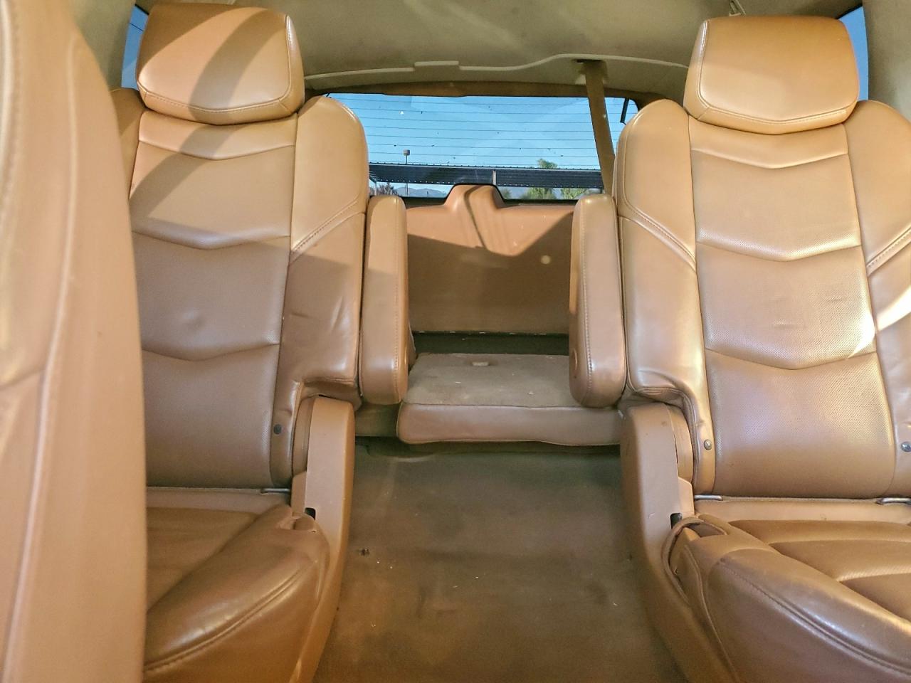 CADILLAC ESCALADE PLATINUM