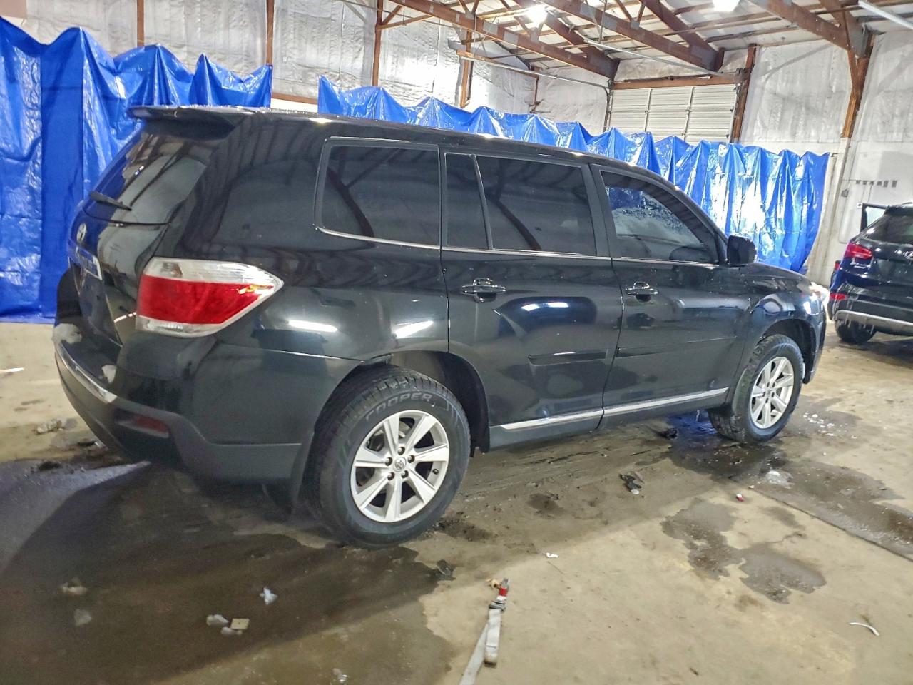 TOYOTA HIGHLANDER BASE