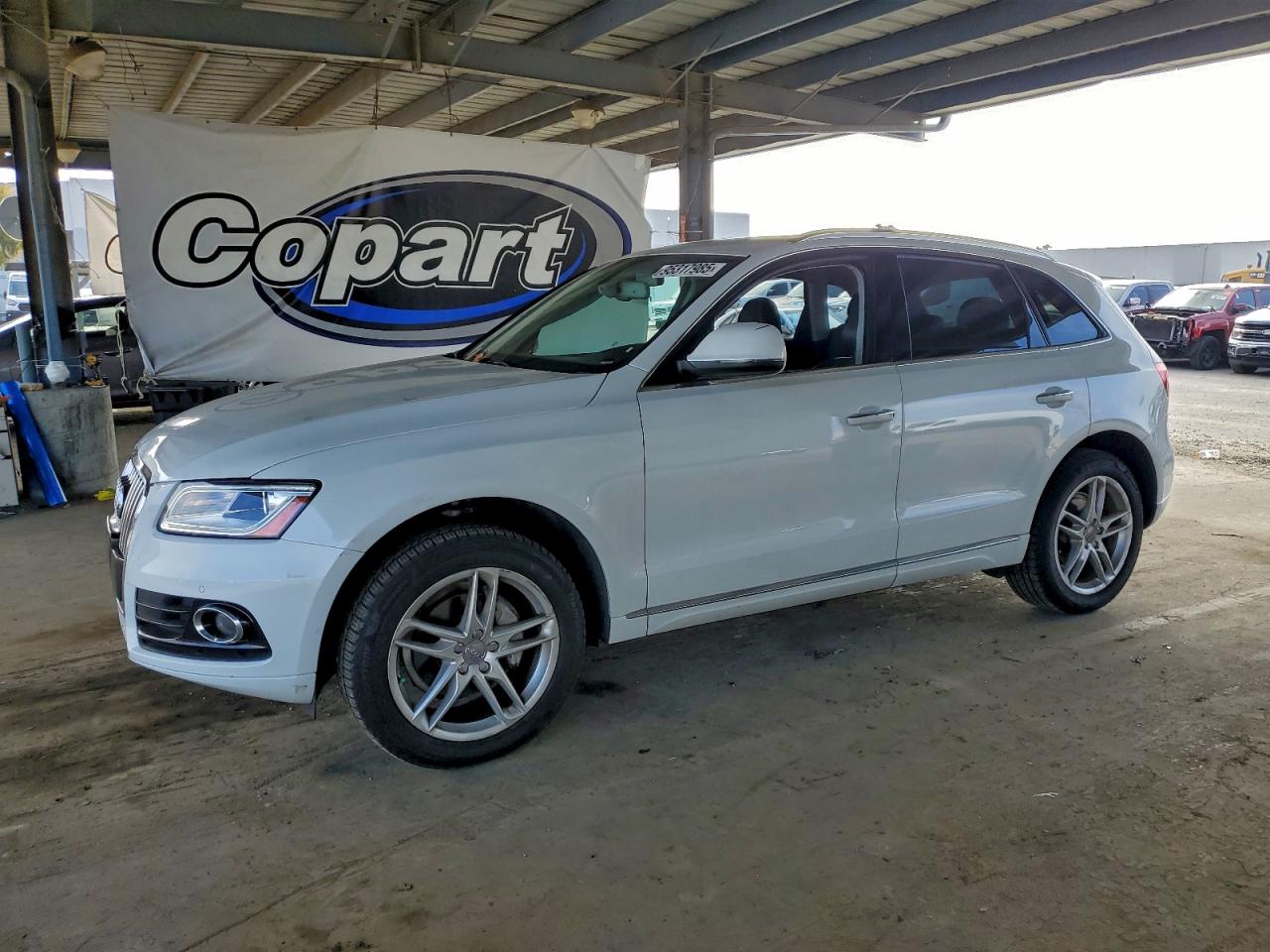 AUDI Q5 PREMIUM PLUS