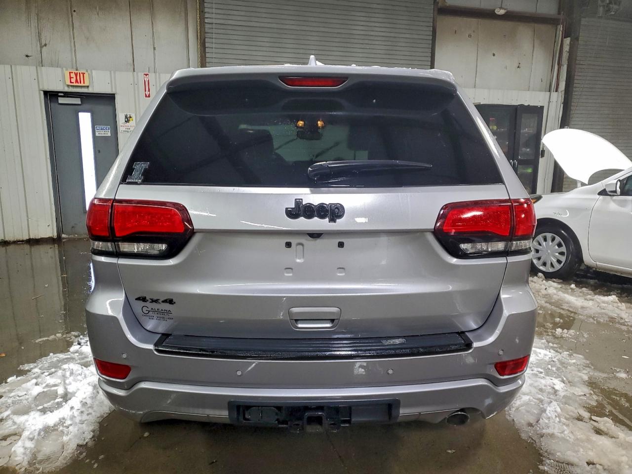 JEEP GRAND CHEROKEE LAREDO