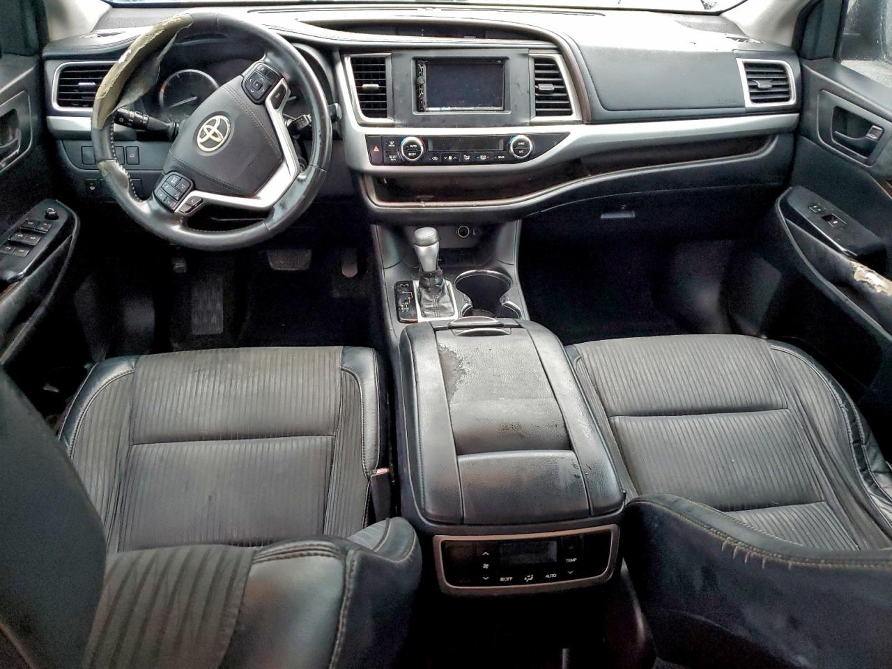 TOYOTA HIGHLANDER LE