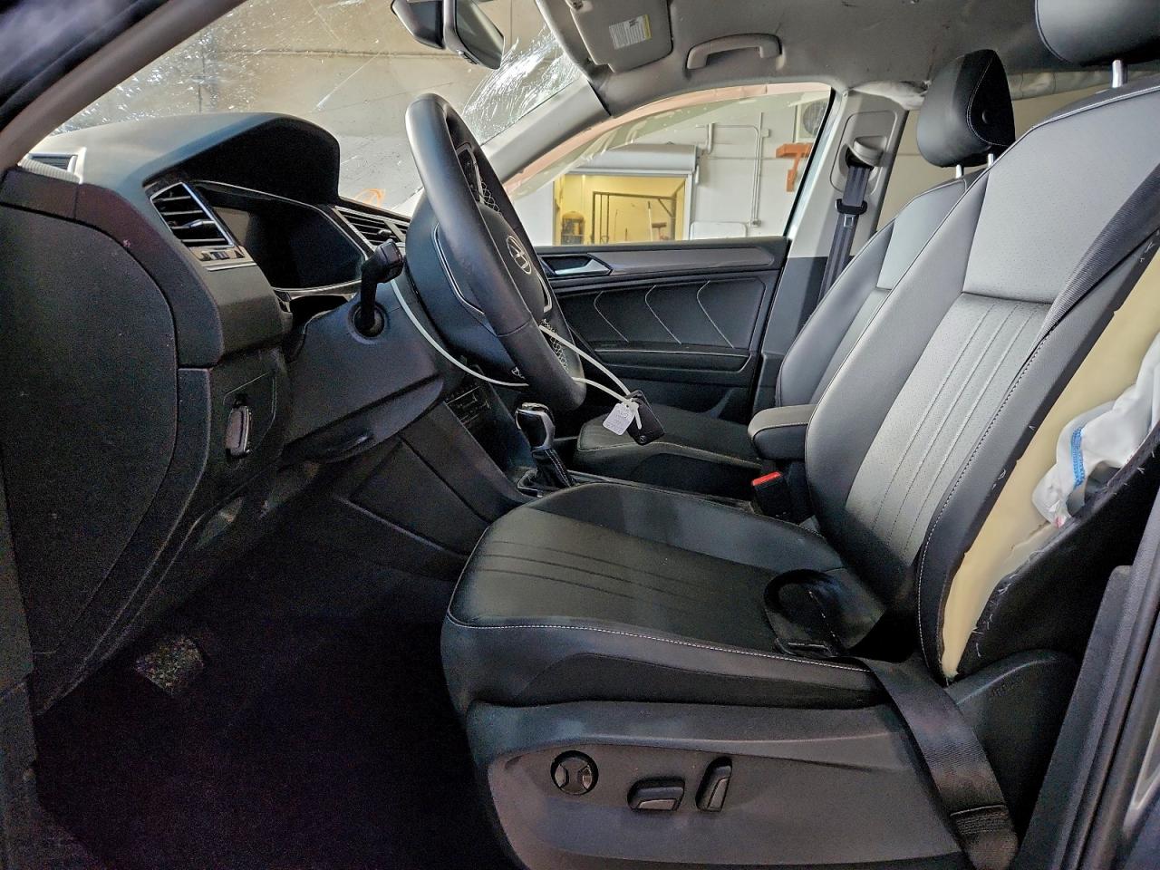 VOLKSWAGEN TIGUAN SE