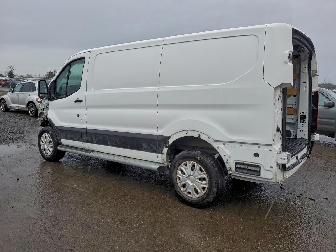 FORD TRANSIT T-250