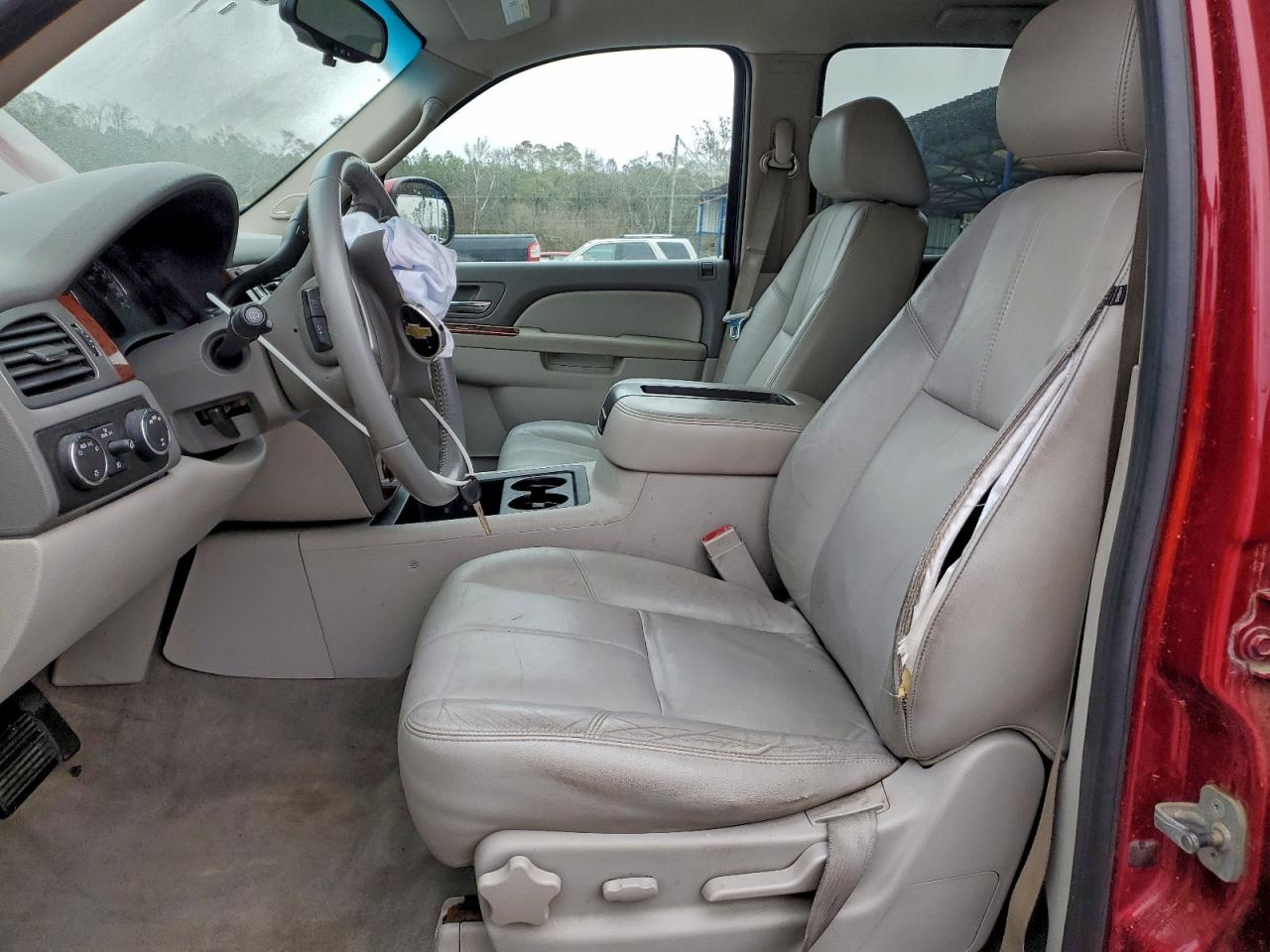 CHEVROLET TAHOE K1500 LT