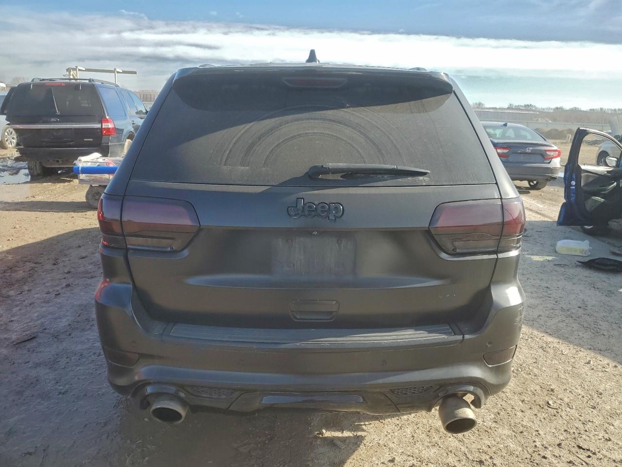 JEEP GRAND CHEROKEE SRT-8