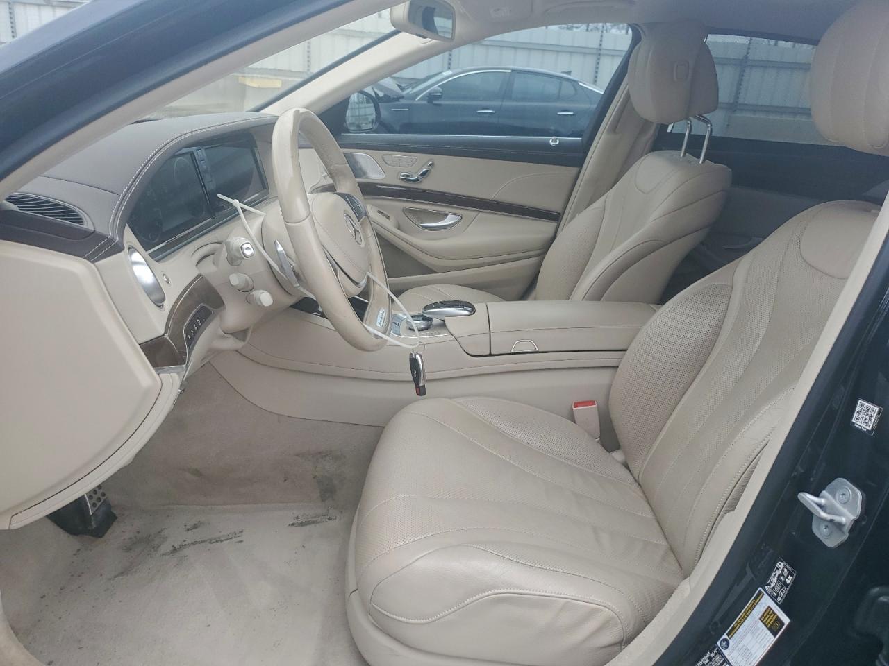 MERCEDES-BENZ S-CLASS 550