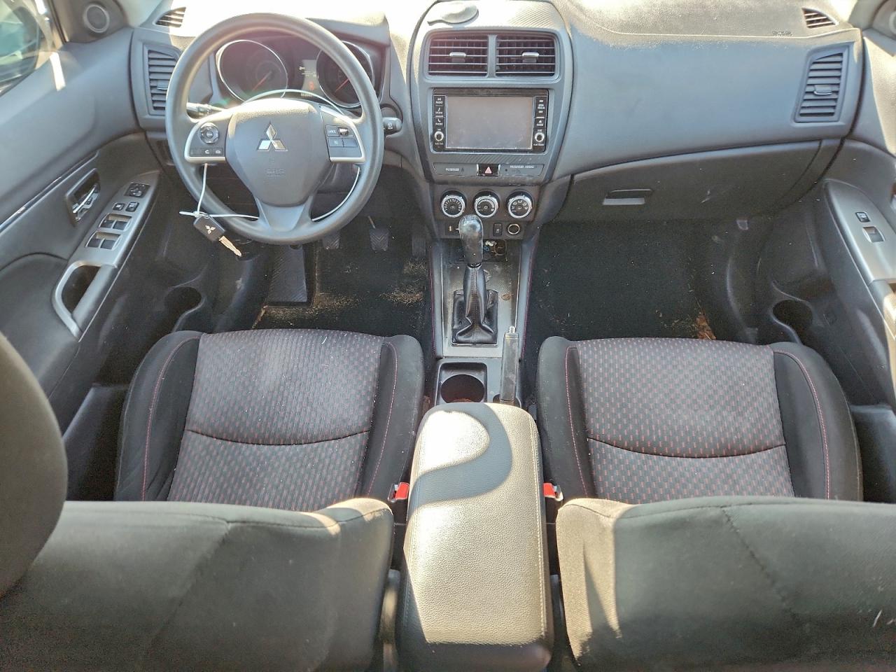 MITSUBISHI OUTLANDER ES