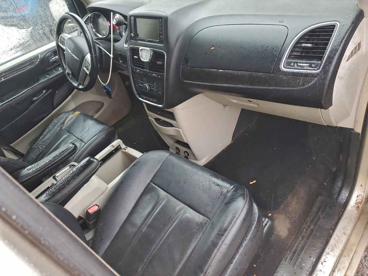 CHRYSLER TOWN & COUNTRY TOURING