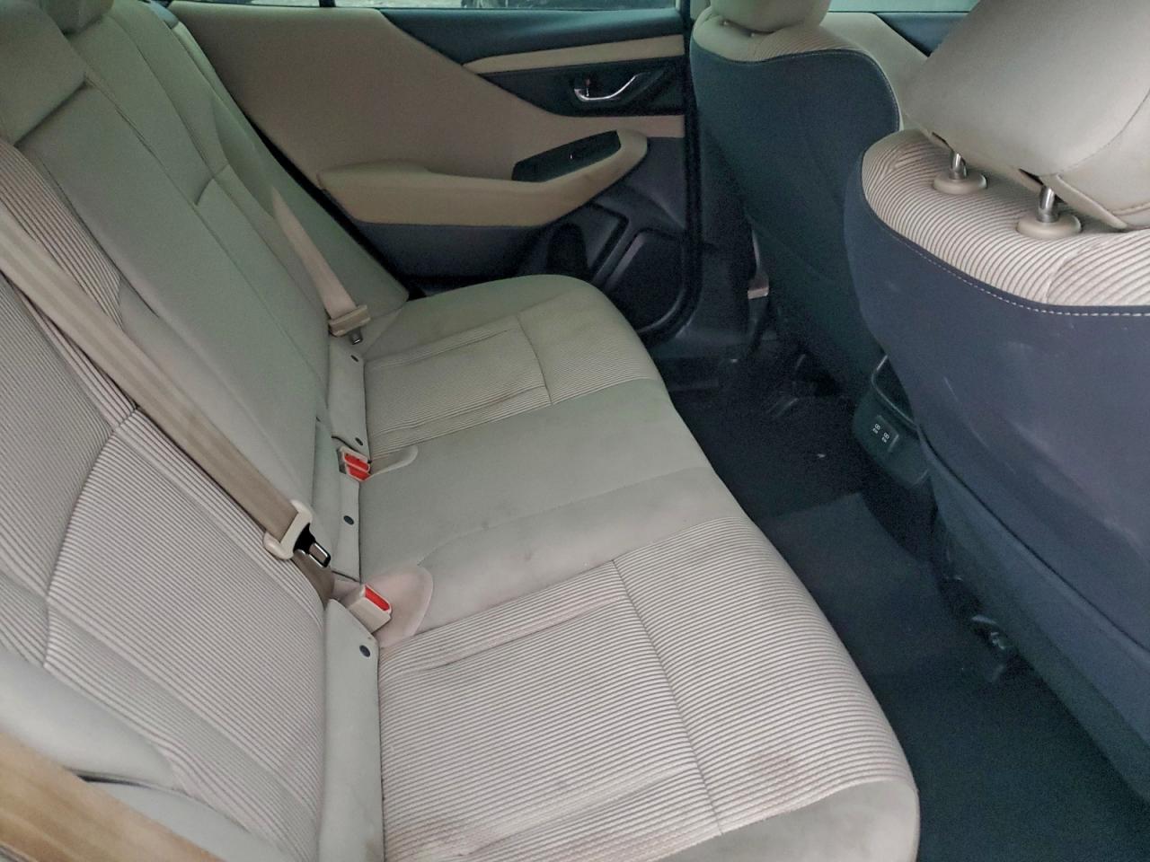 SUBARU LEGACY PREMIUM