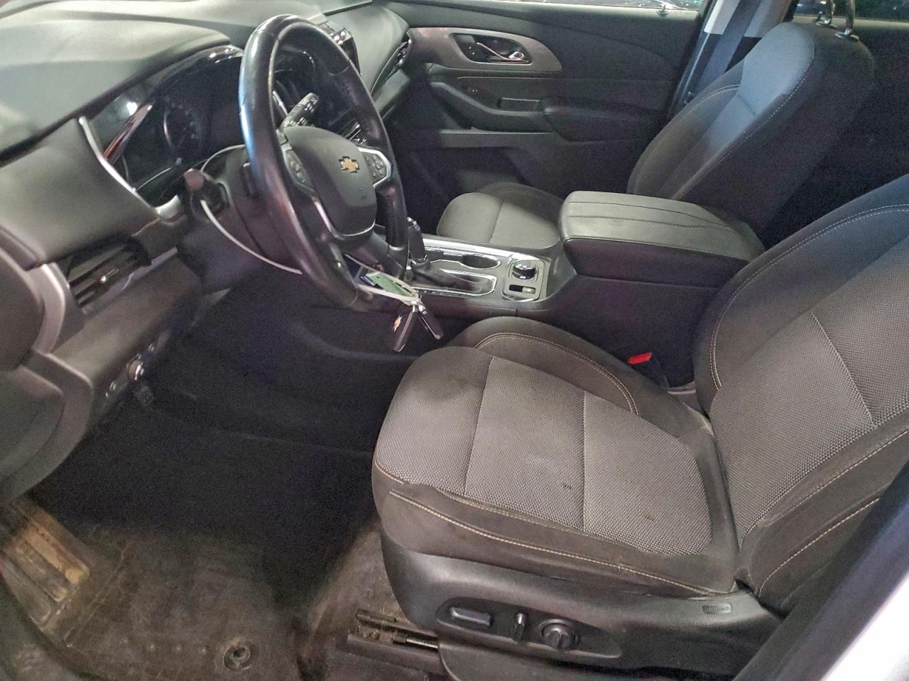 CHEVROLET TRAVERSE LT