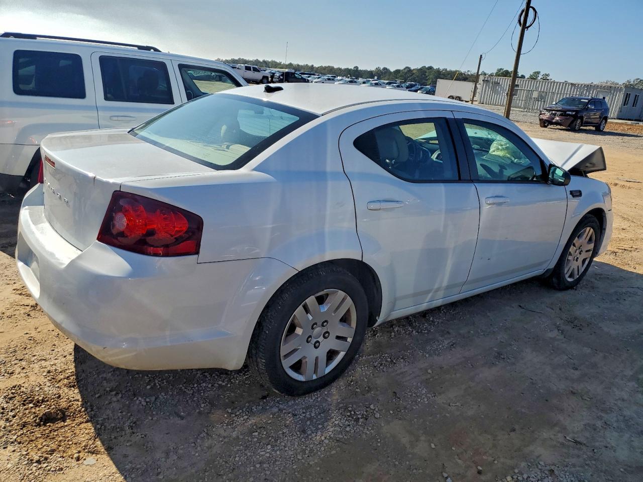 DODGE AVENGER SE