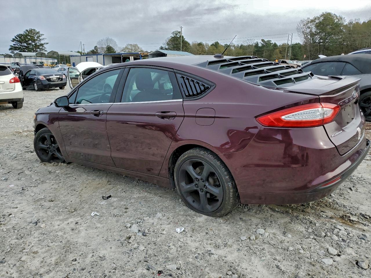 FORD FUSION SE