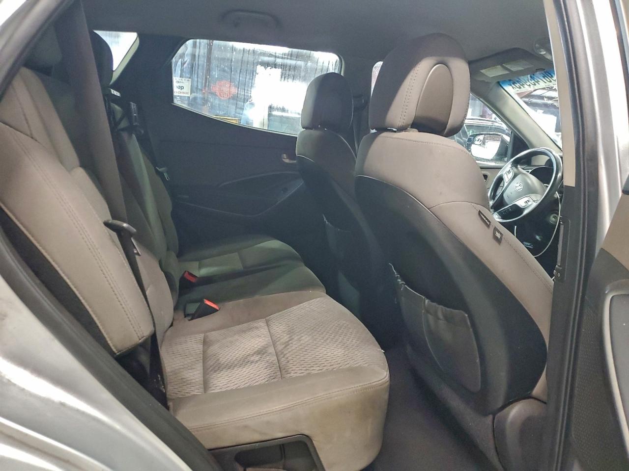 Lot #3311583804 2017 HYUNDAI SANTA FE S