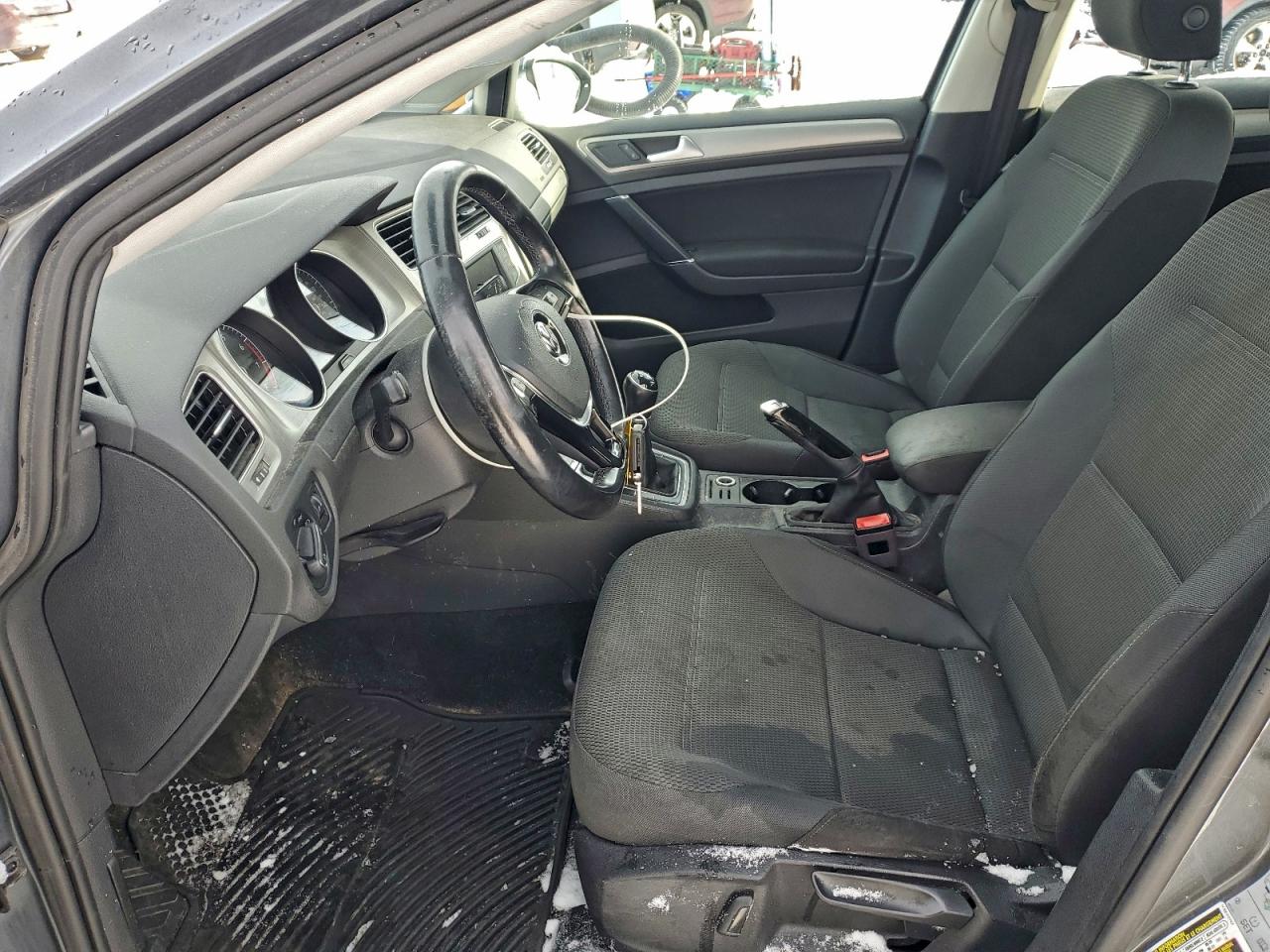 VOLKSWAGEN GOLF SPORTSVAN S