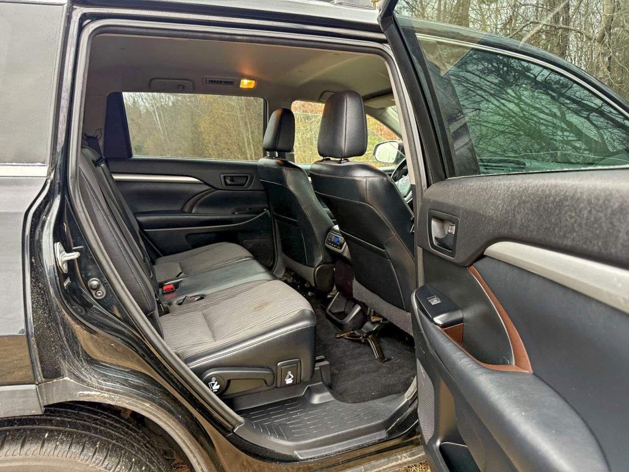 TOYOTA HIGHLANDER LE