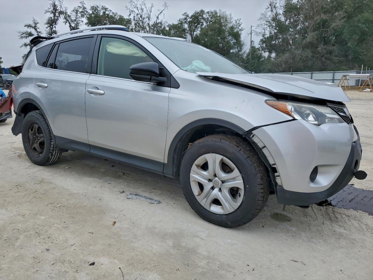 TOYOTA RAV4 LE