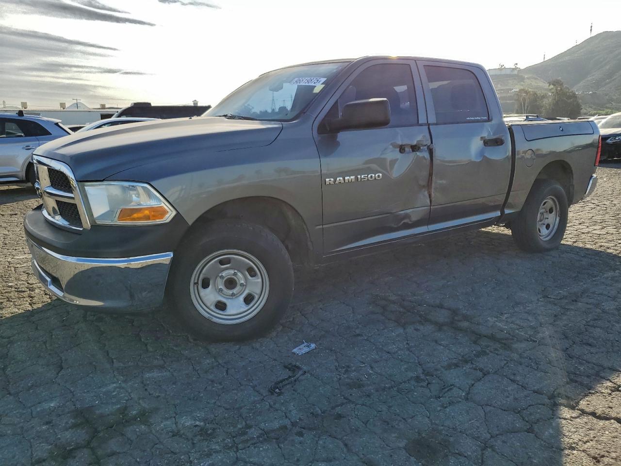 DODGE RAM 1500 ST