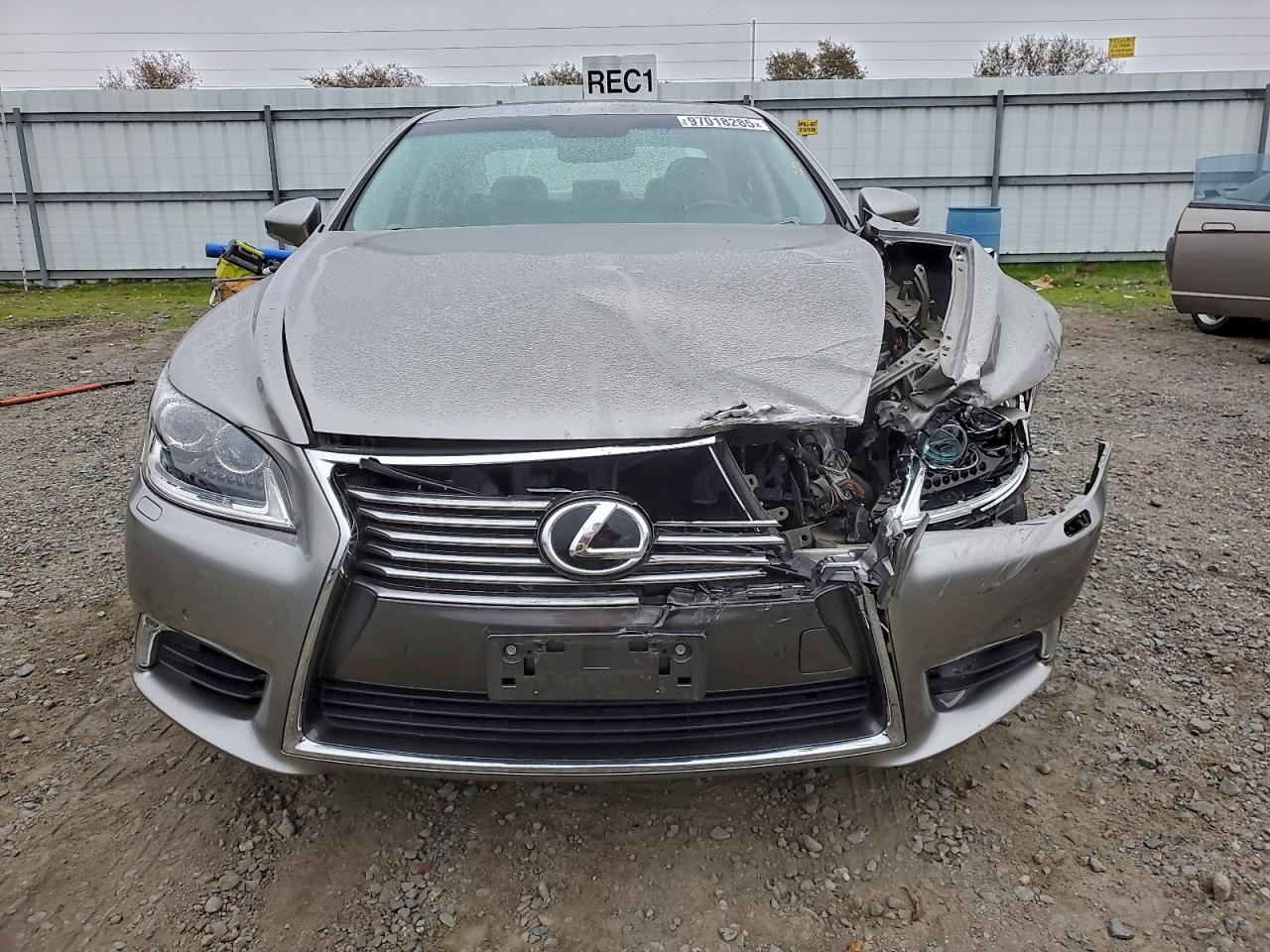 LEXUS LS 460