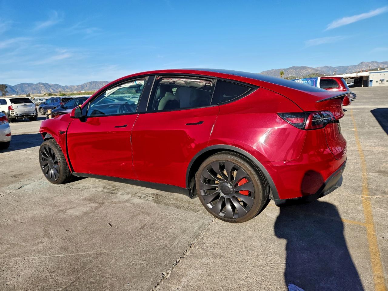 TESLA MODEL Y