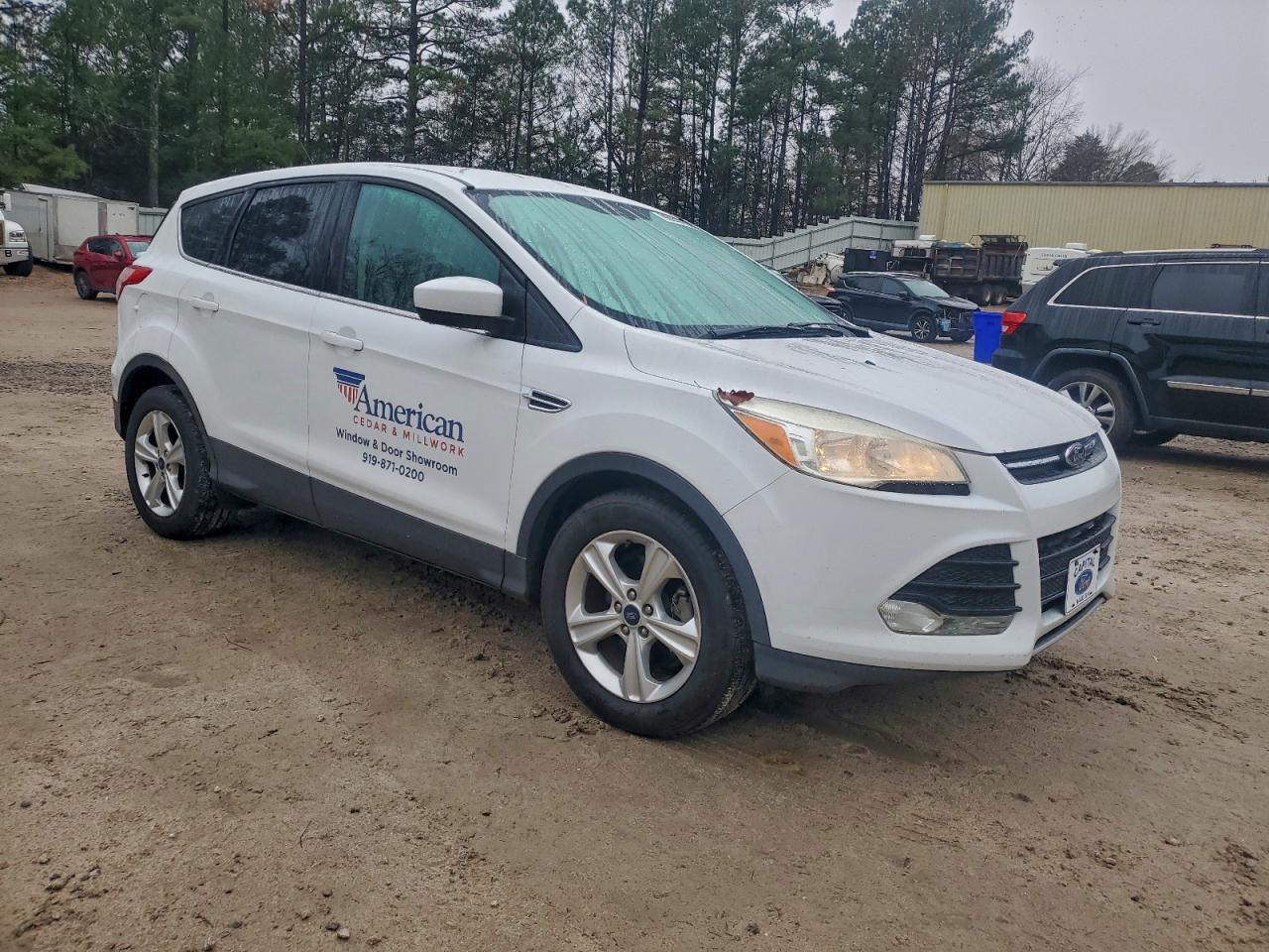 FORD ESCAPE SE
