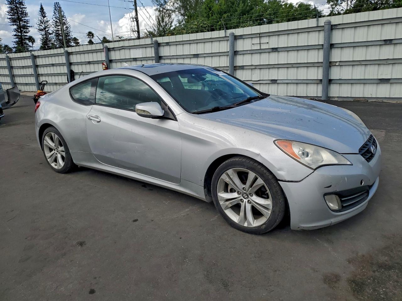 HYUNDAI GENESIS 3.8L