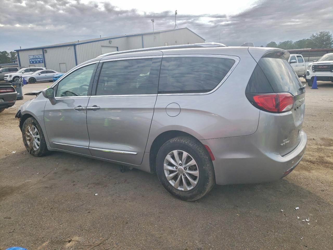 CHRYSLER PACIFICA TOURING L