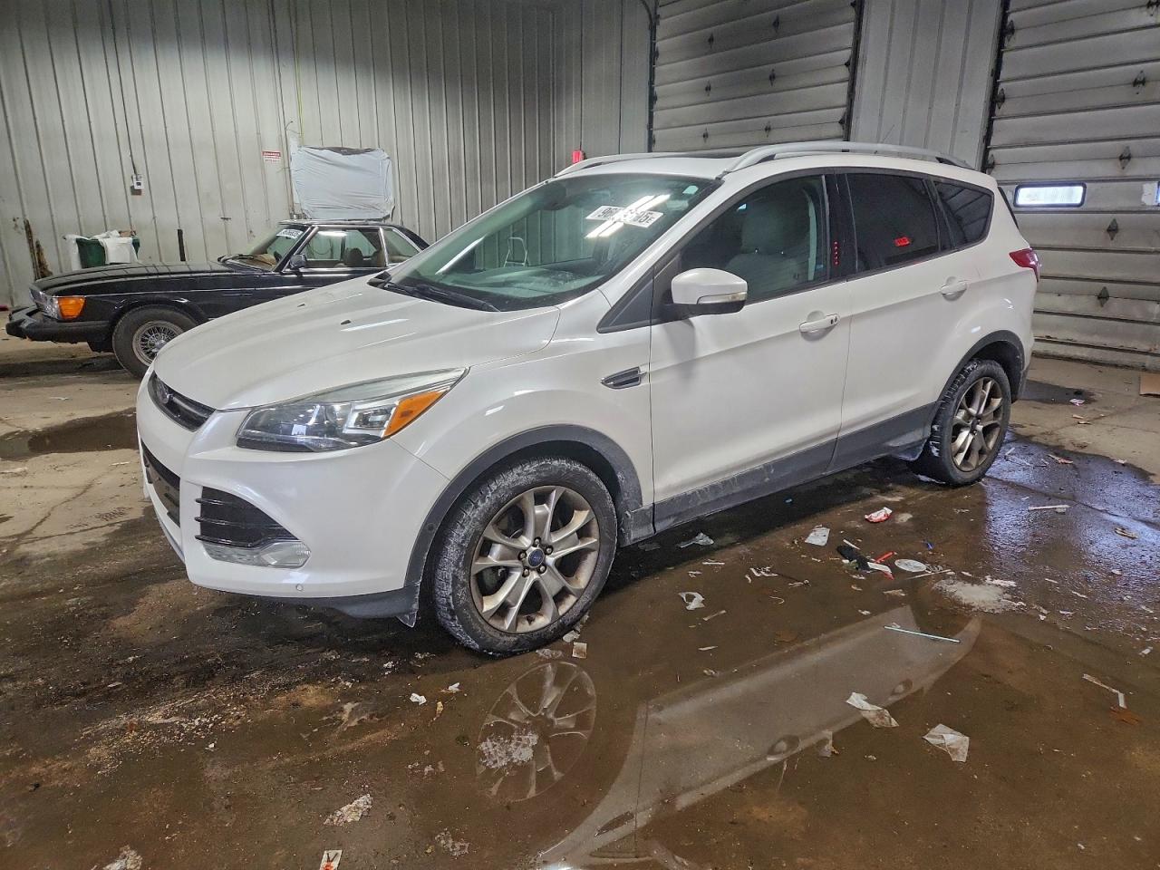 FORD ESCAPE TITANIUM