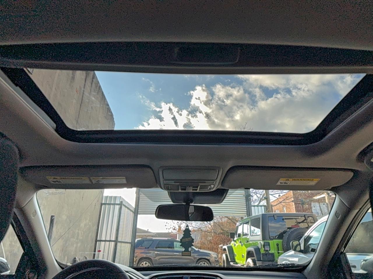 Lot #3305202016 2017 HONDA CR-V EX