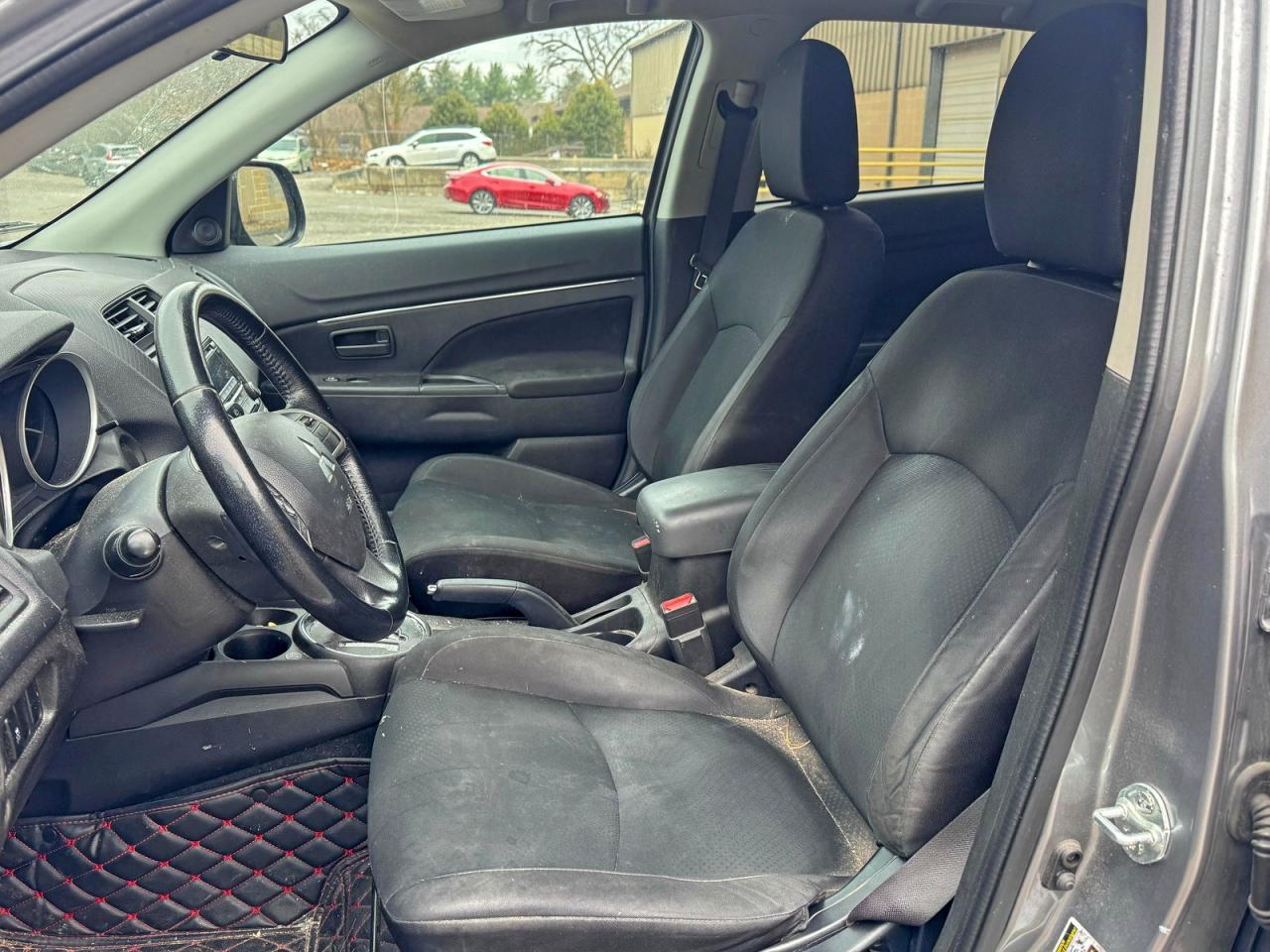 MITSUBISHI OUTLANDER ES