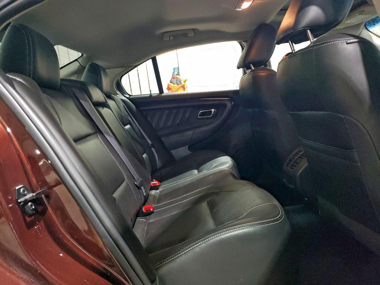 Lot #3315961168 2010 FORD TAURUS LIM