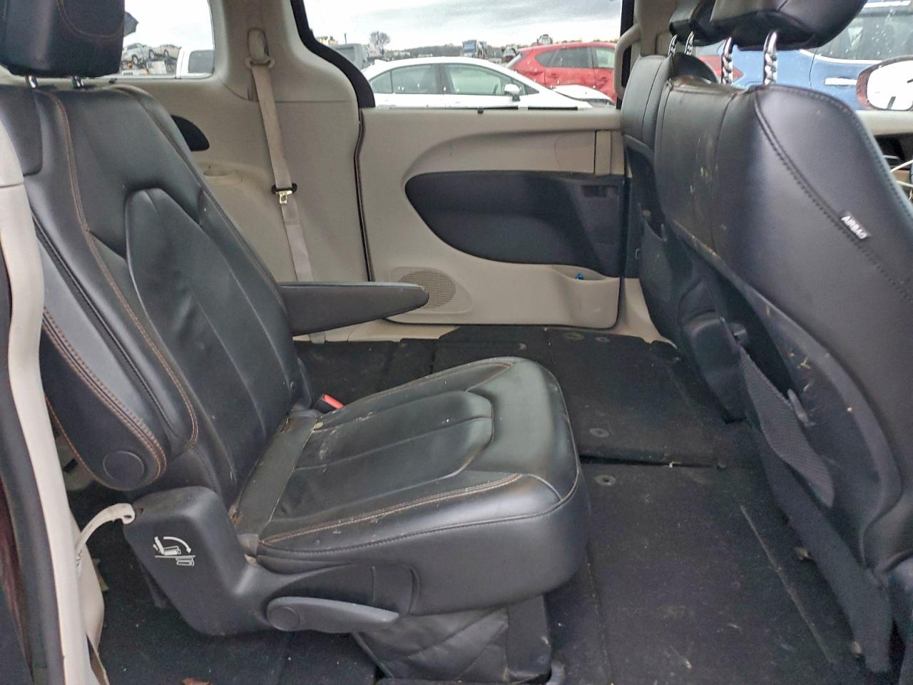 CHRYSLER PACIFICA TOURING L