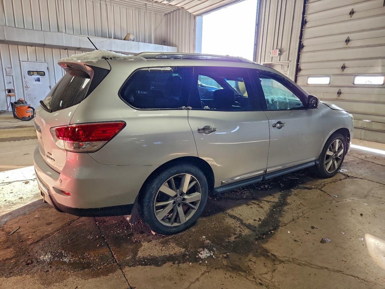 Lot #3312403118 2014 NISSAN PATHFINDER