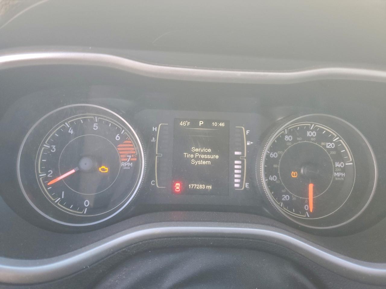 JEEP GRAND CHEROKEE SPORT