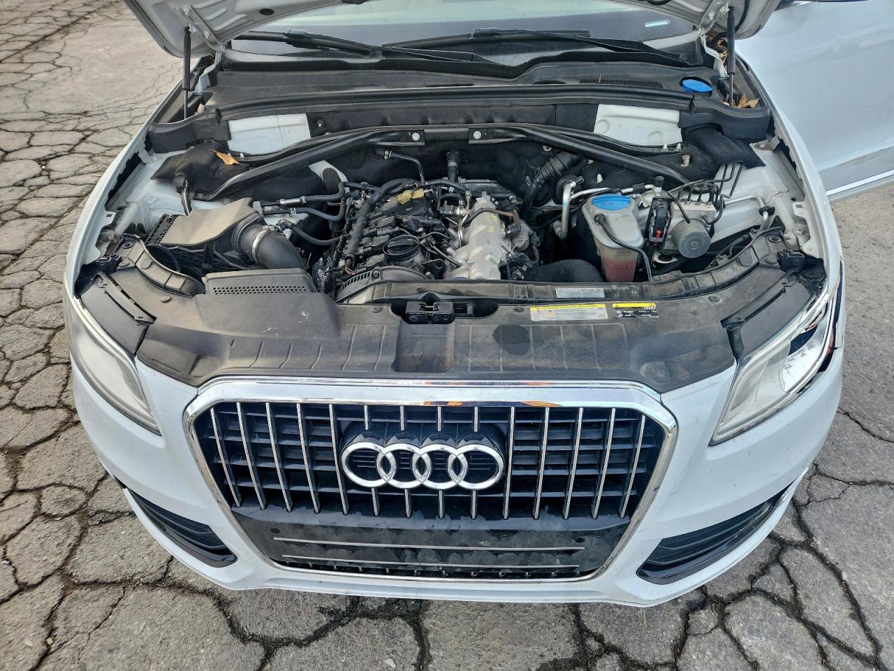 AUDI Q5 PREMIUM PLUS