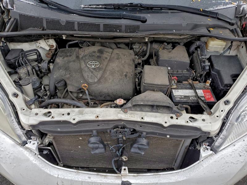 2017 TOYOTA SIENNA LE #3305340321