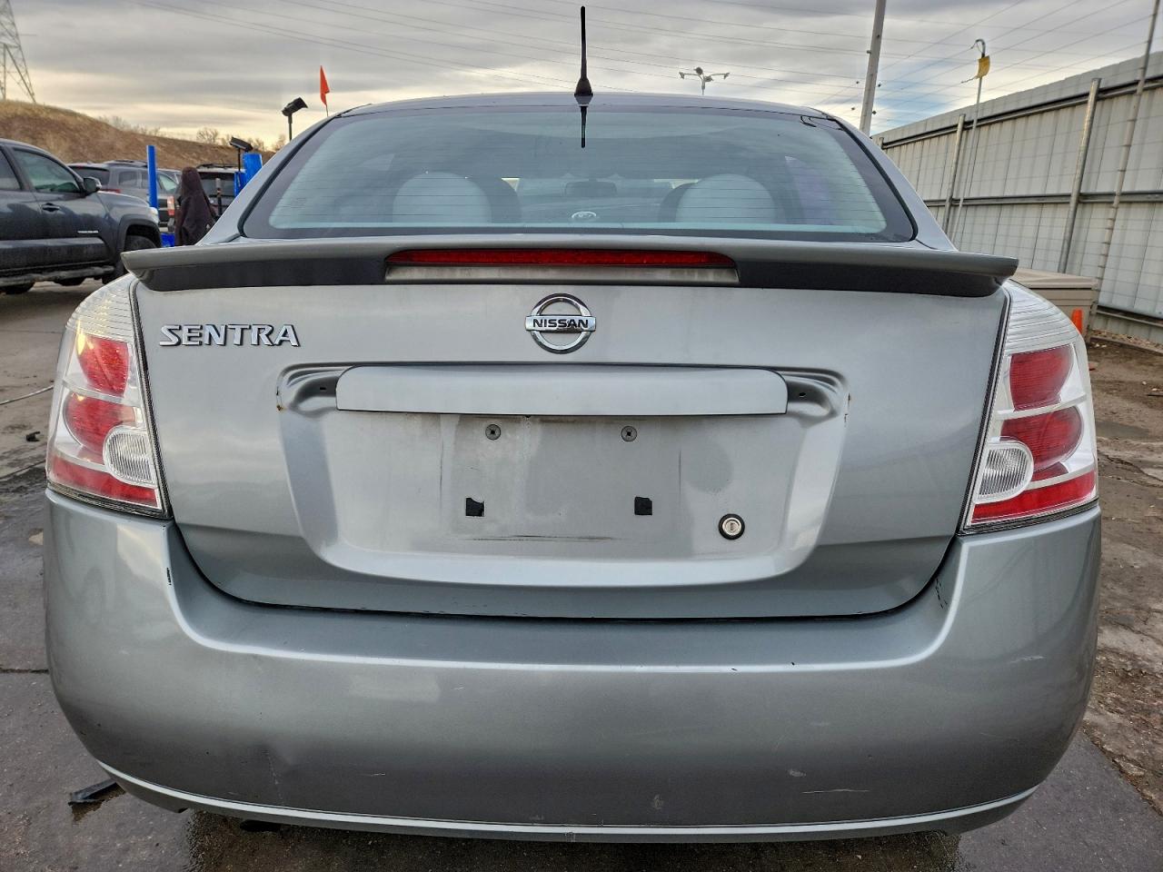 NISSAN SENTRA 2.0