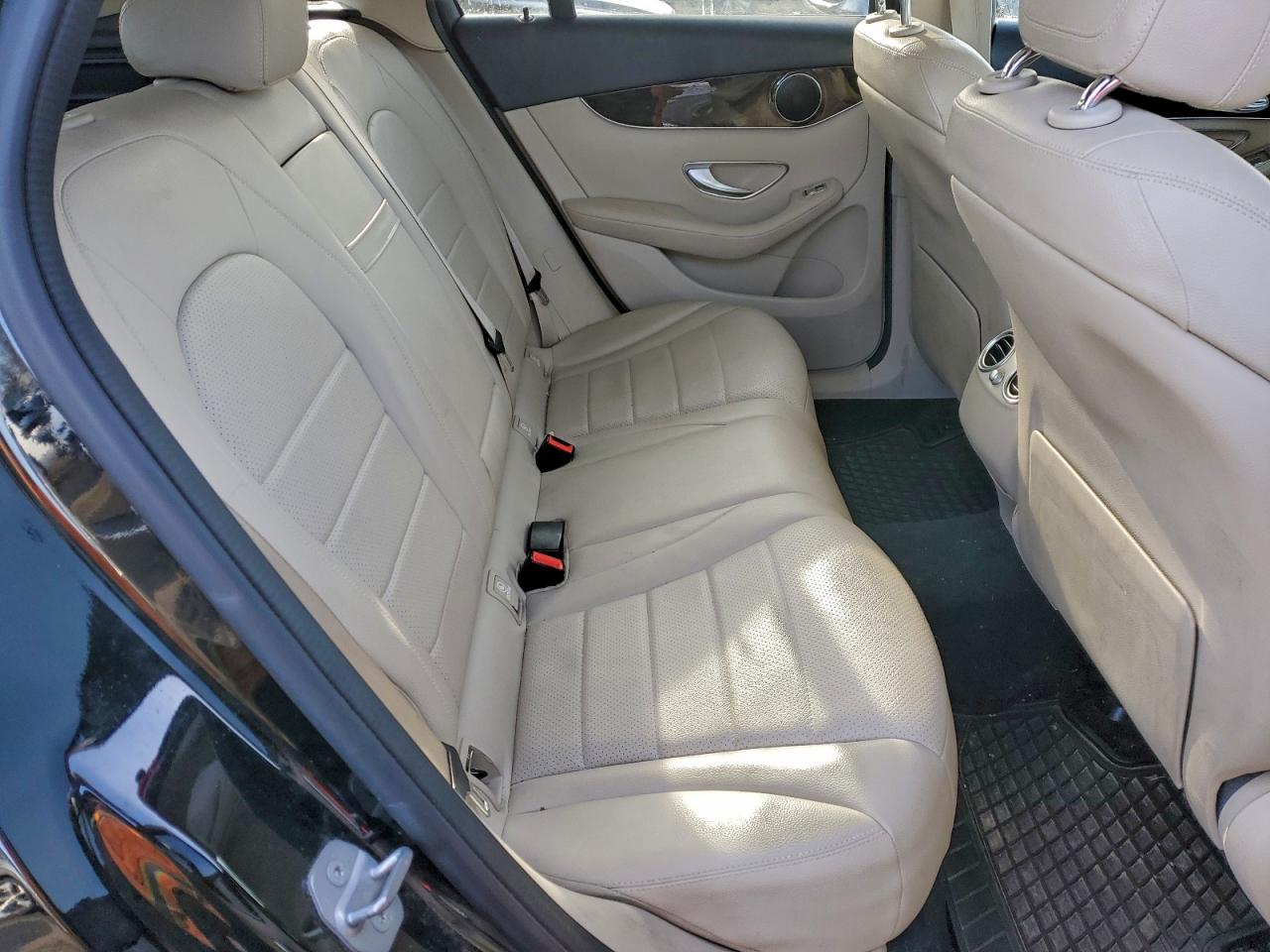 MERCEDES-BENZ GLC-CLASS 300 4MATIC