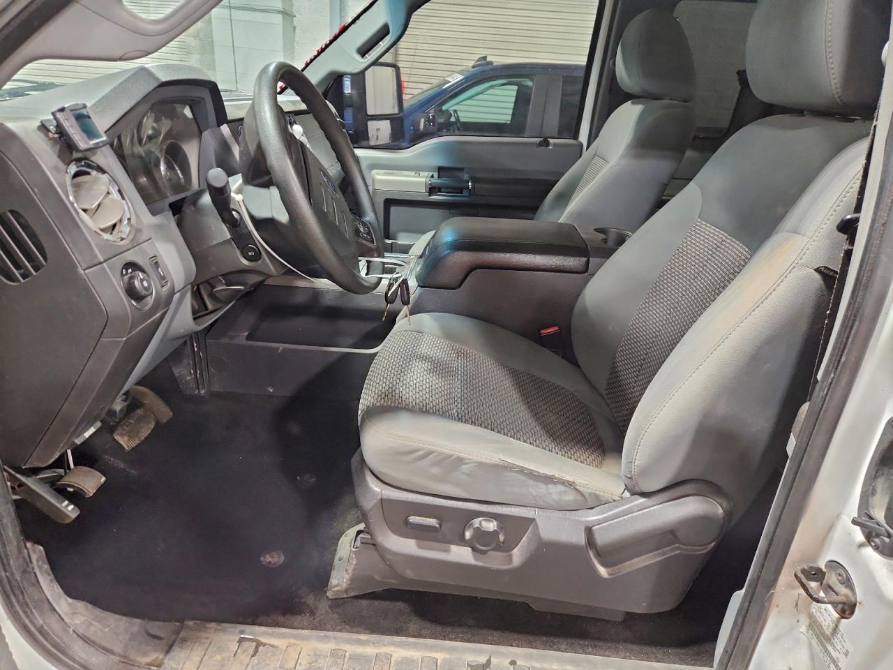 FORD F-250 SUPER DUTY