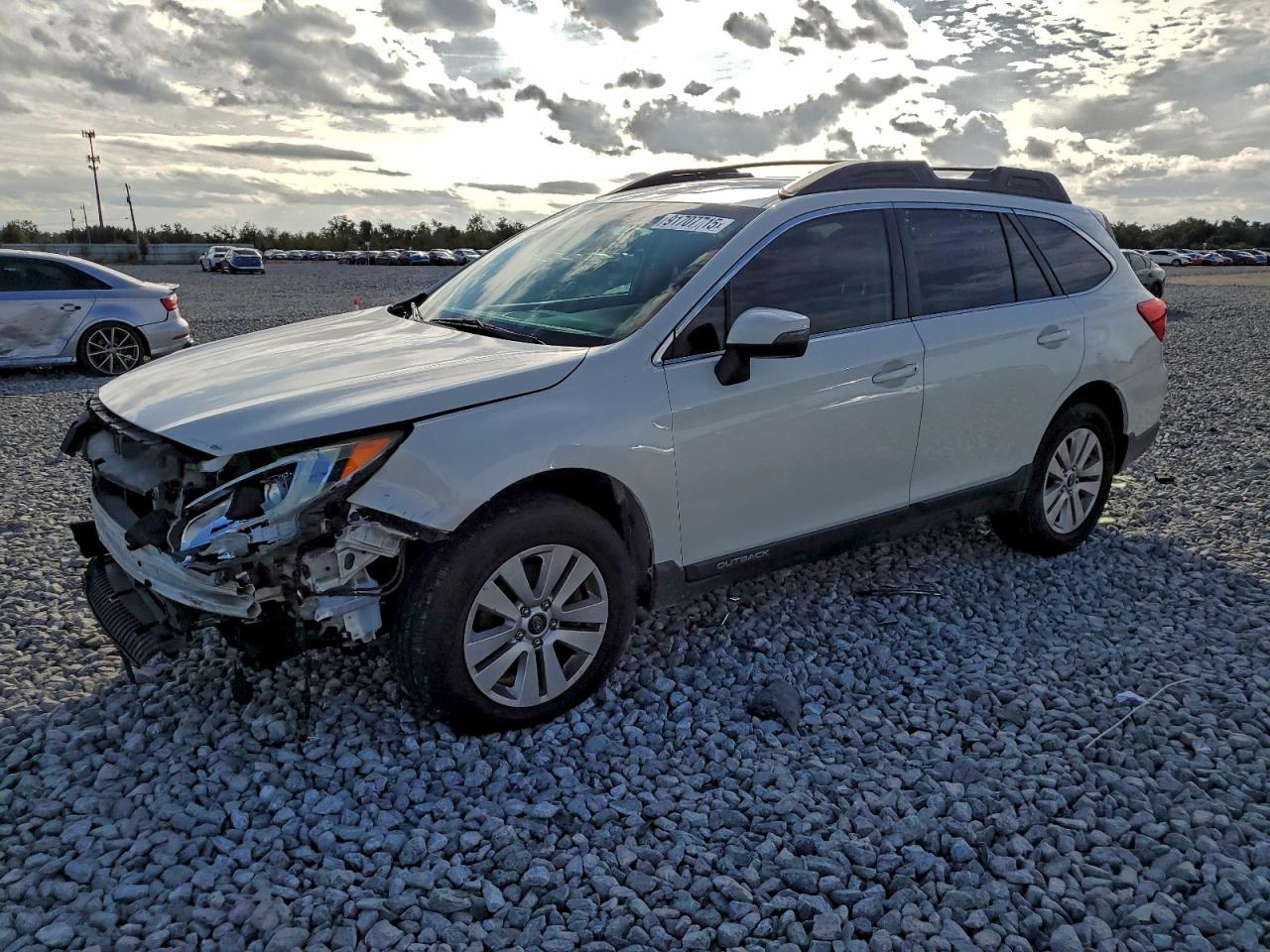 Lot #3311582784 2015 SUBARU OUTBACK 2.