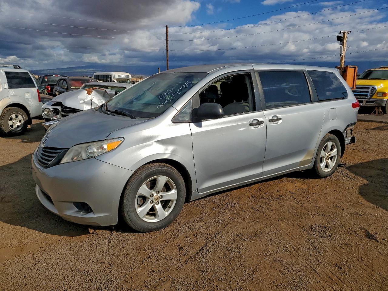 TOYOTA SIENNA
