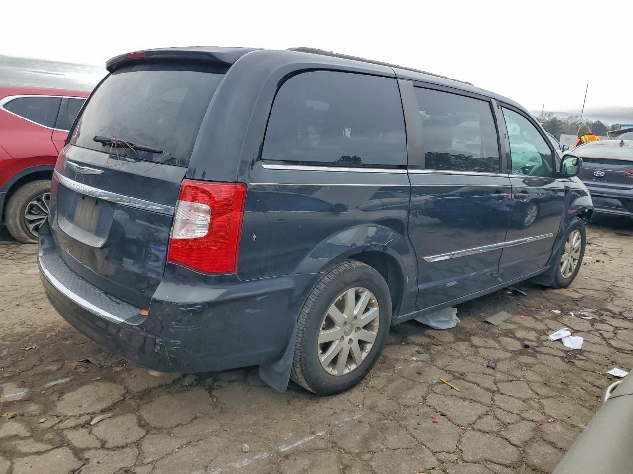 CHRYSLER TOWN & COUNTRY TOURING