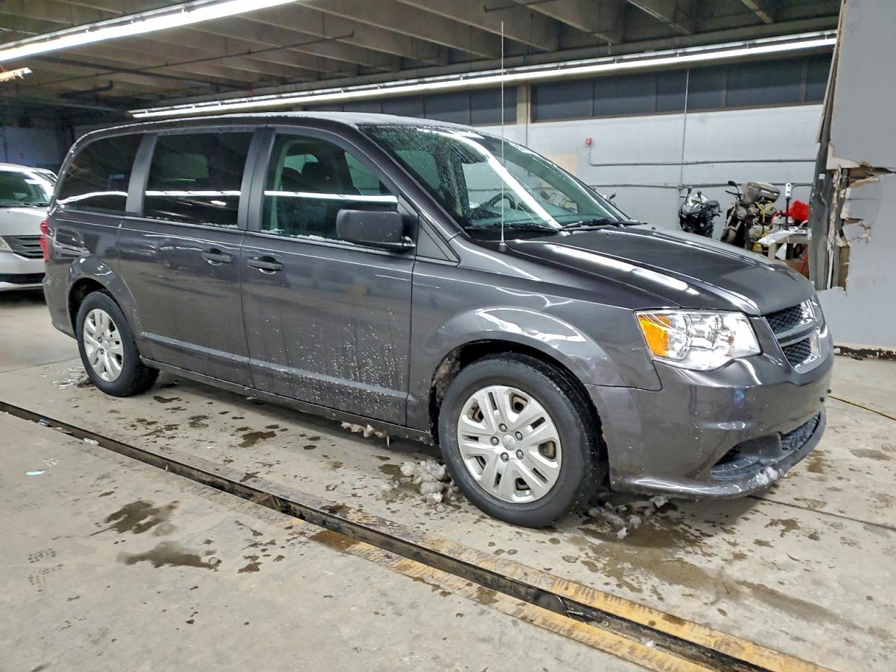 Lot #3311554246 2019 DODGE GRAND CARA