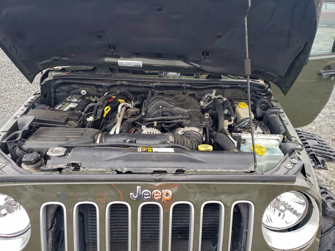 JEEP WRANGLER SAHARA