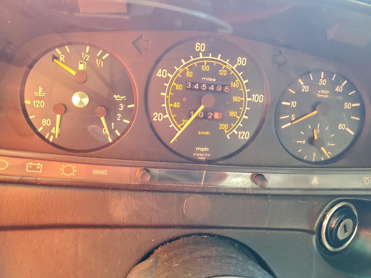 Lot #3318960961 1984 MERCEDES-BENZ 300 TDT