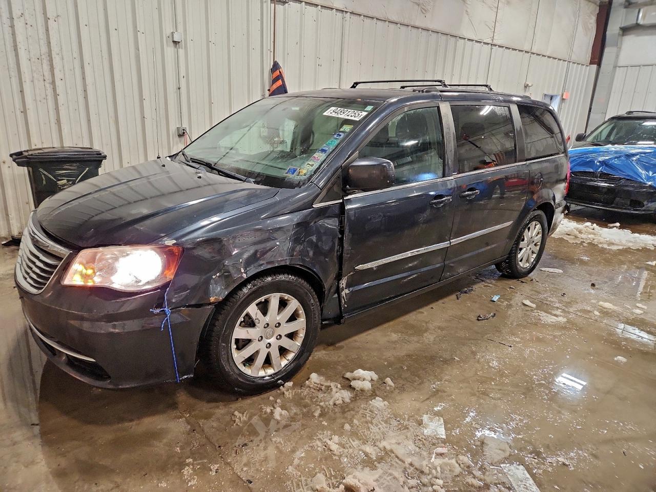 CHRYSLER TOWN & COUNTRY TOURING