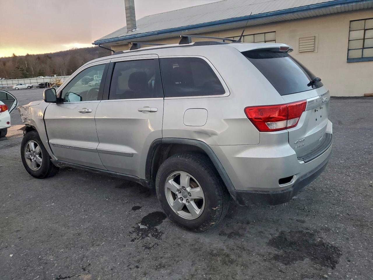 JEEP GRAND CHEROKEE LAREDO
