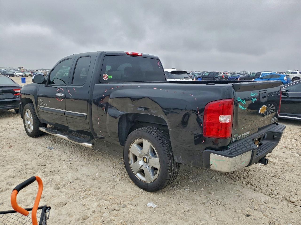 CHEVROLET SILVERADO C1500 LT