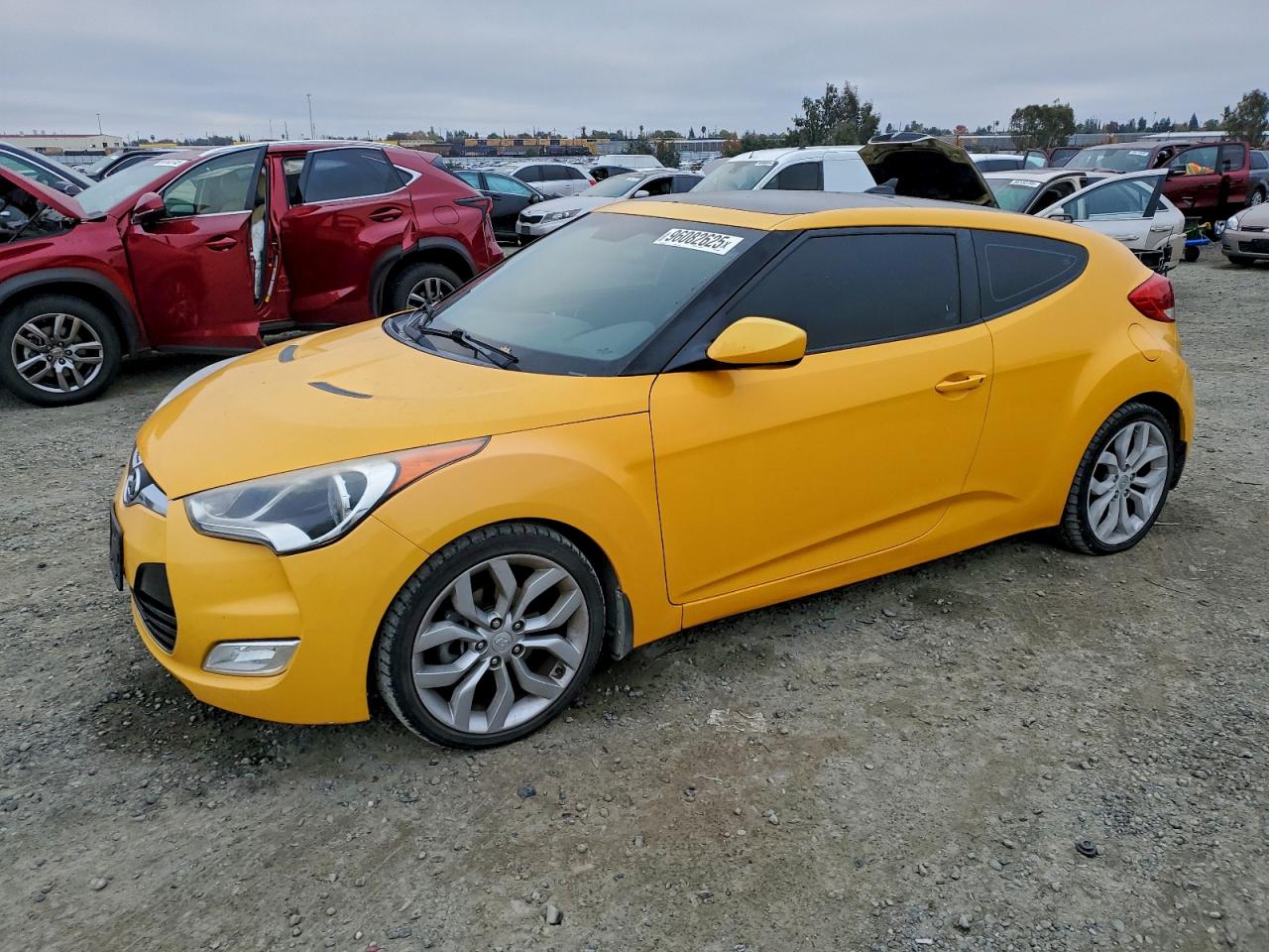 Lot #3309280620 2013 HYUNDAI VELOSTER