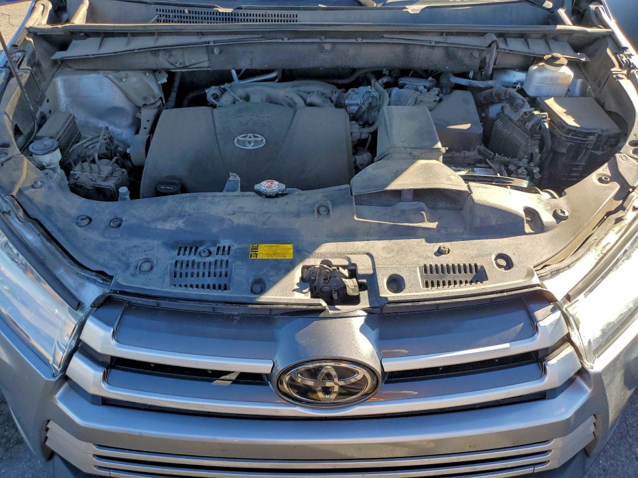 TOYOTA HIGHLANDER LE